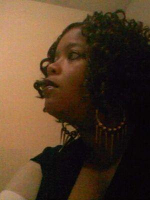 cuteaziam01's profile picture. 