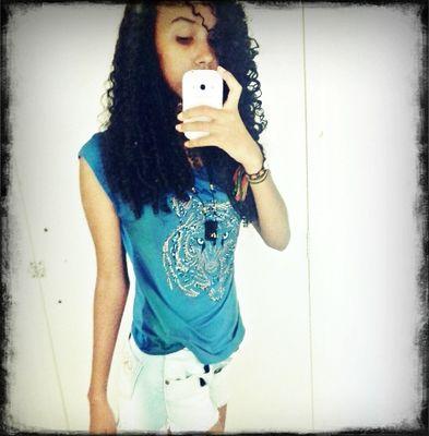 - 14 Anos || Solteira || Belieber , Directioner & Projoteira || Face:::Diih Drew Sousa || Teresina PI || A cada sonho qe se foi , um novo sonho se formou ♪