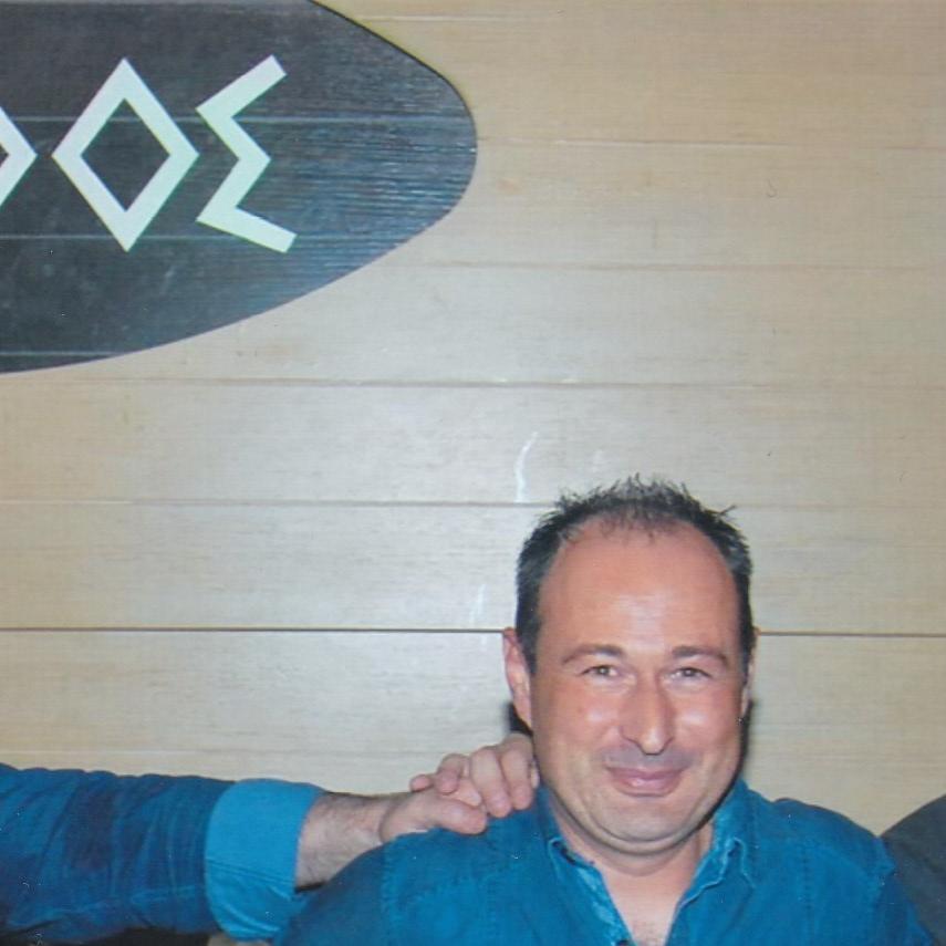 gagiasmenakis's profile picture. idiotikos ipalilos mia zoh