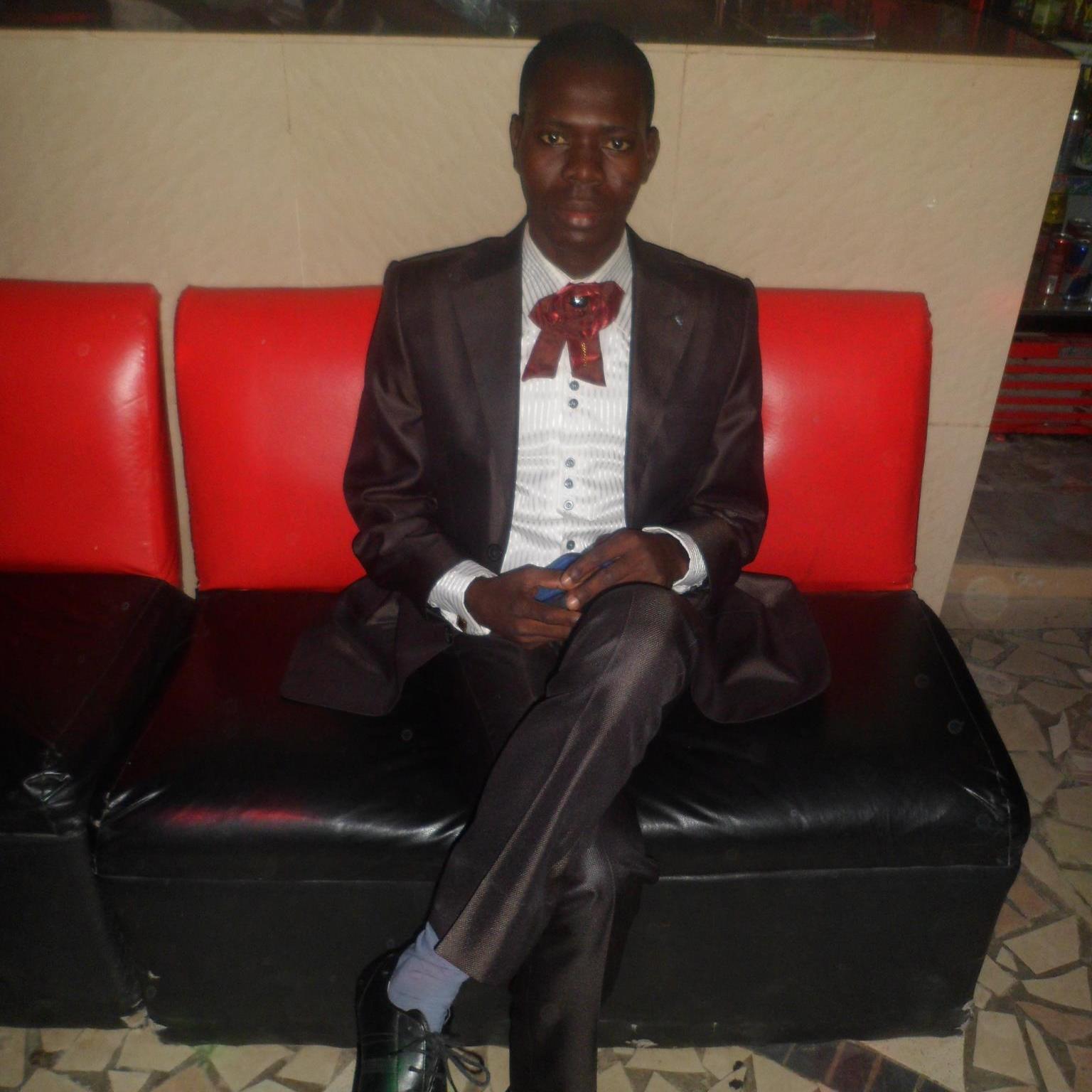 bernos09's profile picture. 