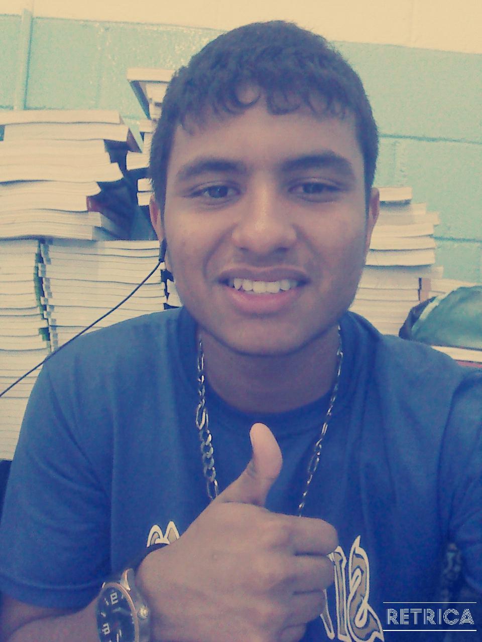 Prazer, Bruno henrique ! 18 anos. insta:http://t.co/H7waBwy79C