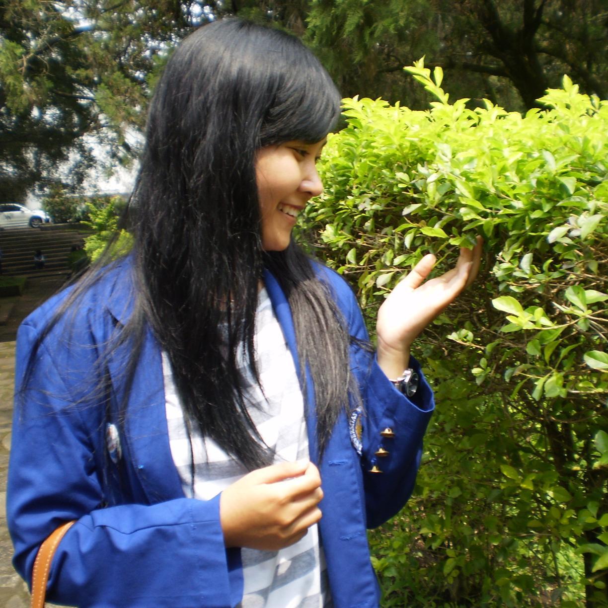 SMA 3 SRG '10 || Yogyakarta State University || Educational Technology '13 || sekolah tinggi meteorologi klimatologi dan geofisika '14
