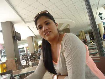 Enamorada completamente de Dios,mis hijas, mi esposo y de mi famila♥♥