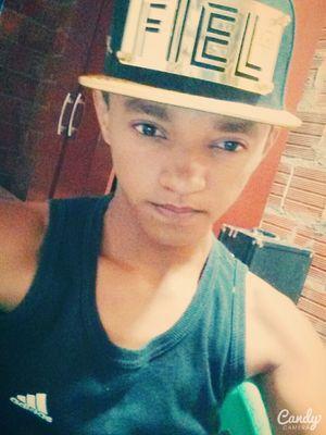 Dançarino, 1.5 anos, sou uma pessoal gentil, amigo, legal, Danço tudo mais minha especialidade e Pagode Baiano, ja ganhei muitos campeonatos :)