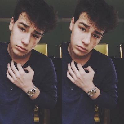 hey beautiful, you don't need to follw this acc back. follow @whitesideslaysx bc she just gave you free follow, thanks. have a nice day