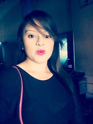 No Creas Q x Seguirme Me vas a Conocer 1 Cosa s lo Q Twitteo y Otra lo q Siento. ♥BARCELONA♥ Instagram: mgabi_pc
