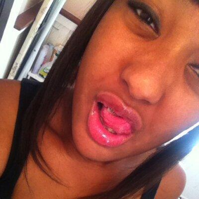 KimmyB_101's profile picture. 