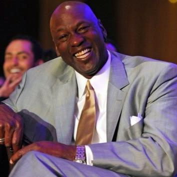 avundas's profile picture. 