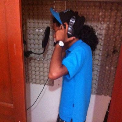 Exponente de la Música Urbana, CONTACTO: 809-395-5150 Web officiall http://t.co/K4rAtvPGBy