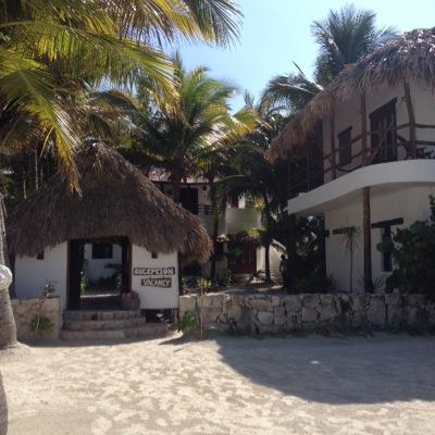 Visita la paradisiaca Isla #holbox en Casa Iguana tenemos todo lo necesario para descansar con una vista al mar inigualable. 
tel:984 975 2469 
#playa #relax