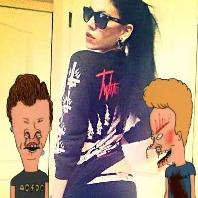 I'm Chamaine. Horror. 24. PanterA. Kissy. Fantasizing about the dead while rapping and living that wiggerthug life.