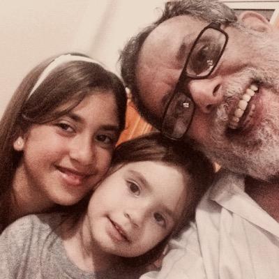 Contador, docente, fanatico del beisbol, un Alexander Monday del periodismo deportivo y democrata republicano. Y ⭐️⭐️⭐️