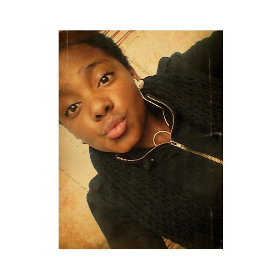 kritohenriquez1's profile picture. 