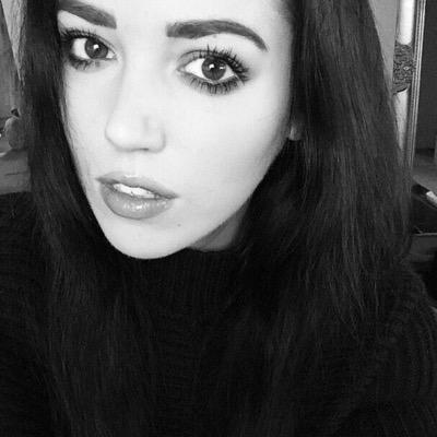 follow @glittertanya for a free follow