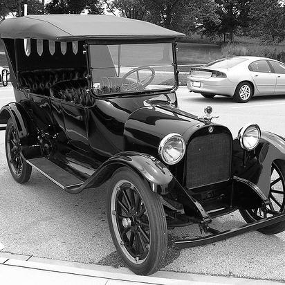 Sharing the history of everything and anything on wheels. These are the vehicles we live ours live in.