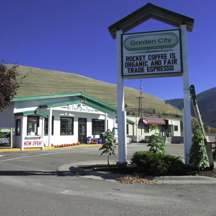 Indoor & Outdoor organic garden supplies and education! Think organic, local and recycled!