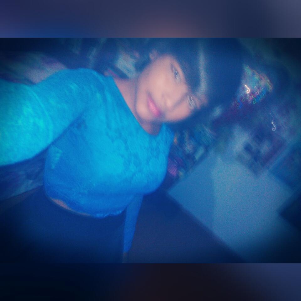 hello! like you I also love One Direction and my weakness is Niall Horan. I love their songs are my favorite band. I'm proud to be a Directioner