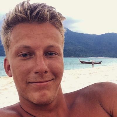 KahrHansen's profile picture. Dansk göteborgare med stort blåvitt fotbollshjärta. Här handlar det uteslutande om fotboll och änglar.