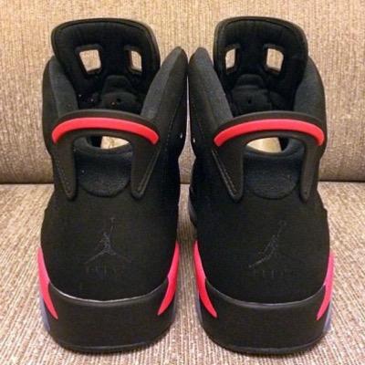 selling kicks jus dm me