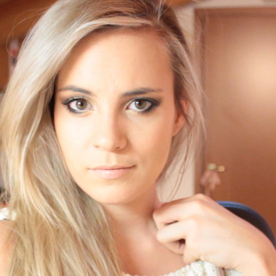 beauty and fashion youtuber, check out my channel ♥
https://t.co/Smm1Ub2e7q