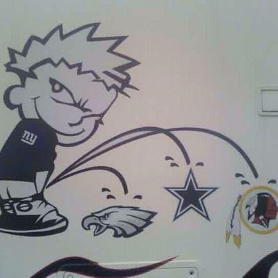 vicdalong's profile picture. 