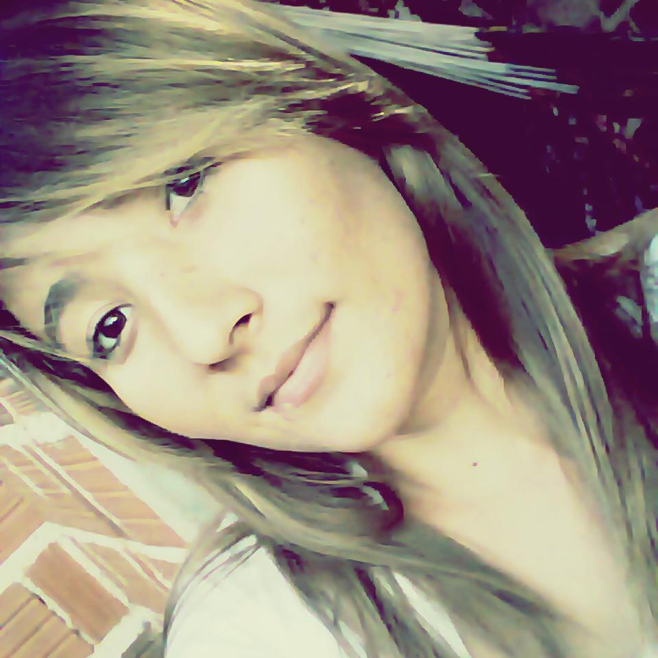 ''Aprendi que sonha não e uma fantasia... Que beleza não esta no que vemos , e se no que sentimos... E que viver e simplesmente Sensacional ''