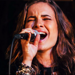 Grupo oficial de fãs da atriz e cantora Lua Blanco no whats.