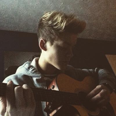 I'm Reece|SingerSongwriter|I'm Northern & in a band called @stereoKicks ... I guess that makes me NorthernKick|IG:reecebibby|Top 5-XFactor2014. ❤️NUTELLA❤️
