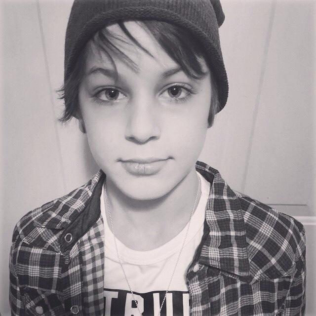 Hi I'm Devon's brother. It's nice to meet you.