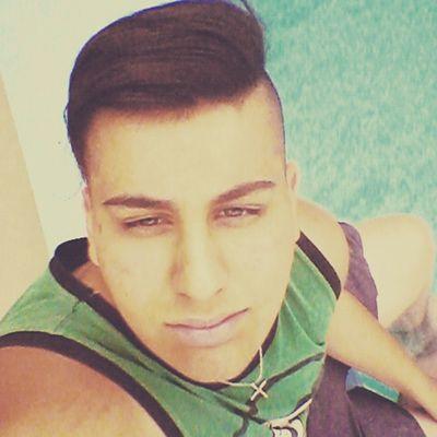 la vida que me toca es esta donde sobrevivir me cuesta