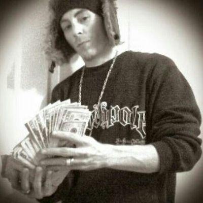 born William Seivers Feb. 1989. Great grandson of Fiddlin Bill Seivers.of the Tennessee Ramblers.Member of the rap group Badhabits. southern rap fix