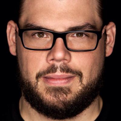 dad | digital geek | bronx-based funk-fan | b-baller | biker |
sneaker aficionado | science believer | pantheist | laicist
###(Re-)Tweets reflect my opinion###