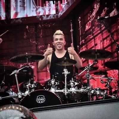 JoshDeuineDrums's profile picture. 23, Drummer for @OneDirection! Blessed to do what I love! ن New single 'Fight for You' out now! http://t.co/cq9dqxArHu