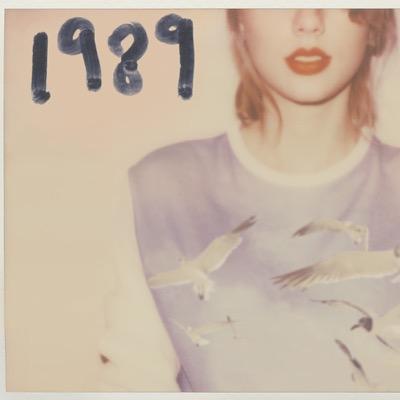 Everybody who knows @taylorswift13 follow me !