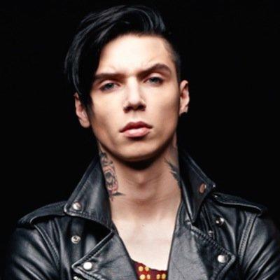 Yes im emo so what dont like me i dont care i love rock