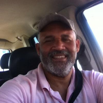 Logo cedo dou uma piscadinha para Deus e peço: Tomara que as nossas vontades coincidam. E se não coincidirem, que a Sua prevaleça.