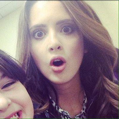 hey im laura marano (single/Rp)