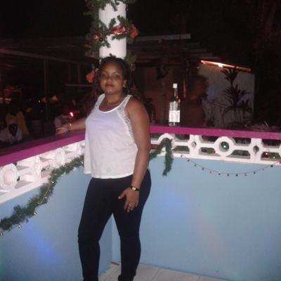 Profile Picture of Lauralee Goomansingh (@LGoomansingh) on Twitter