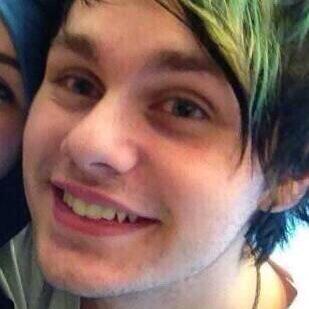 i gave u a free follow so could u please rt the link; itd mean so much to me tysm