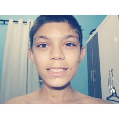 Meu nome é Hiure Aguiar, tenho 13 anos e também tenho um canal no YouTube chamado Aguiar Channel!