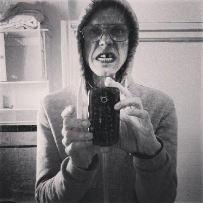 kurtvee's profile picture. i sing tiny little songs /// kurtvee