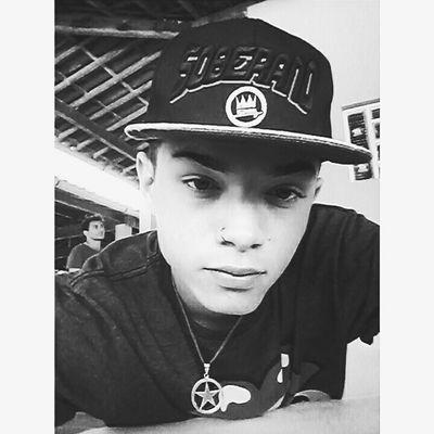 sou jovem, sou cristão, isso não me enpede de ser feliz ❤
