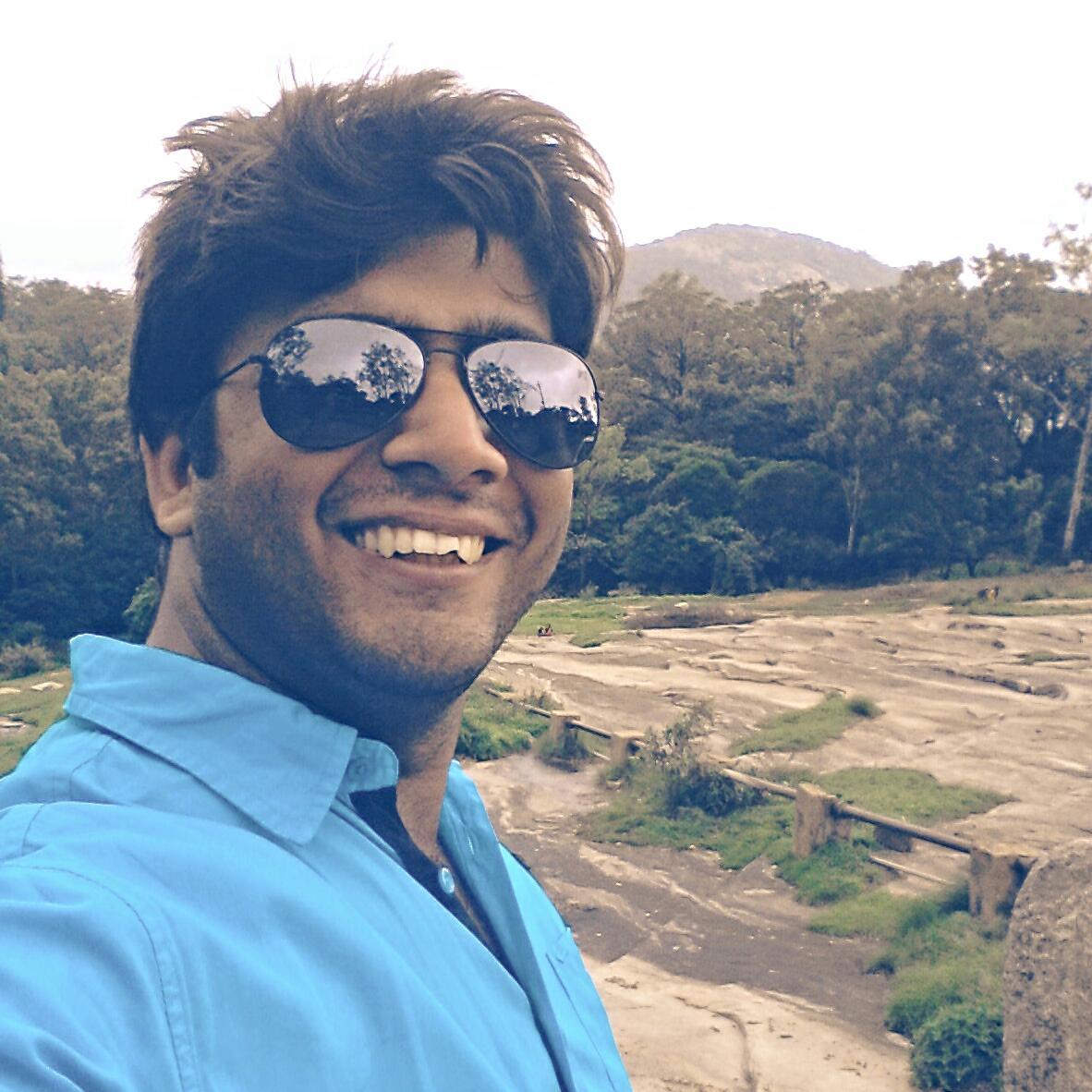 Mehul Naam Toh suna hi hoga :P...
I m a student, Geek,Addicted To music,crappy designer,tweepal, Freelancer,gamer,Blogger sometimes and a friendly guy too