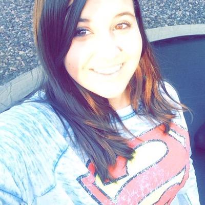 Check out my YouTube videos and subscribe! Tweet me any requests! ❤️ ||Personal: @jillian_mcd72