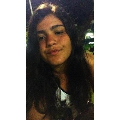 Eu não quero viver um conto de fadas. Eu quero mesmo é viver a realidade, mesmo o quão dura e difícil ela for. 1/4 EF