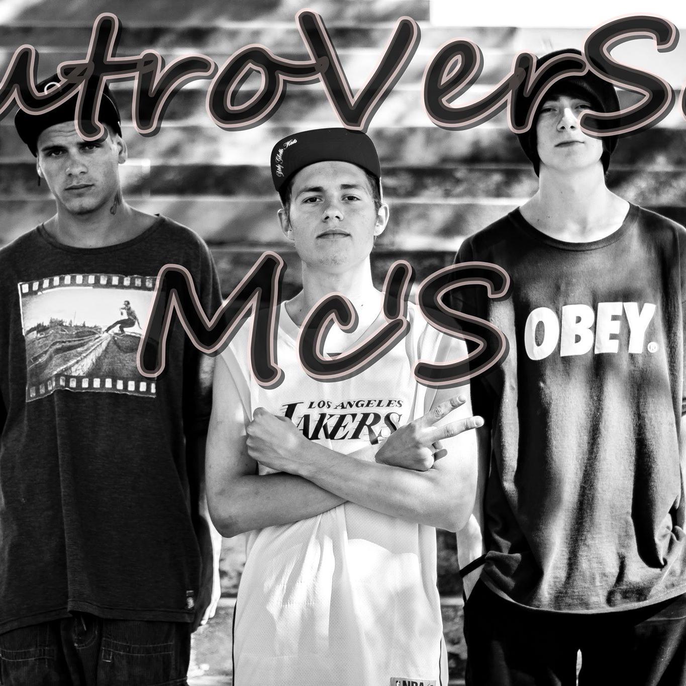 Grupo de Rap formado no início de 2014 pelos integrantes.. Vinícius Colaço e Aleffer Souza