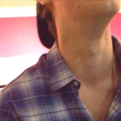 follow my main @5sosvamps ifb if you ask!!