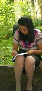Introvert..happy go lucky.. A chilly person but not. with a cold heart..:)