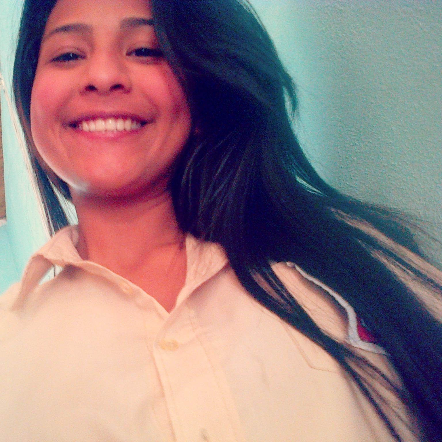 yo socias no tengo pa' que sepa;) donde se para la novia, las perras agachan la cara.