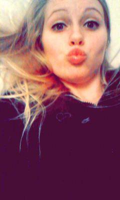 KayeMelissa's profile picture. i love my kyle & my carson :)